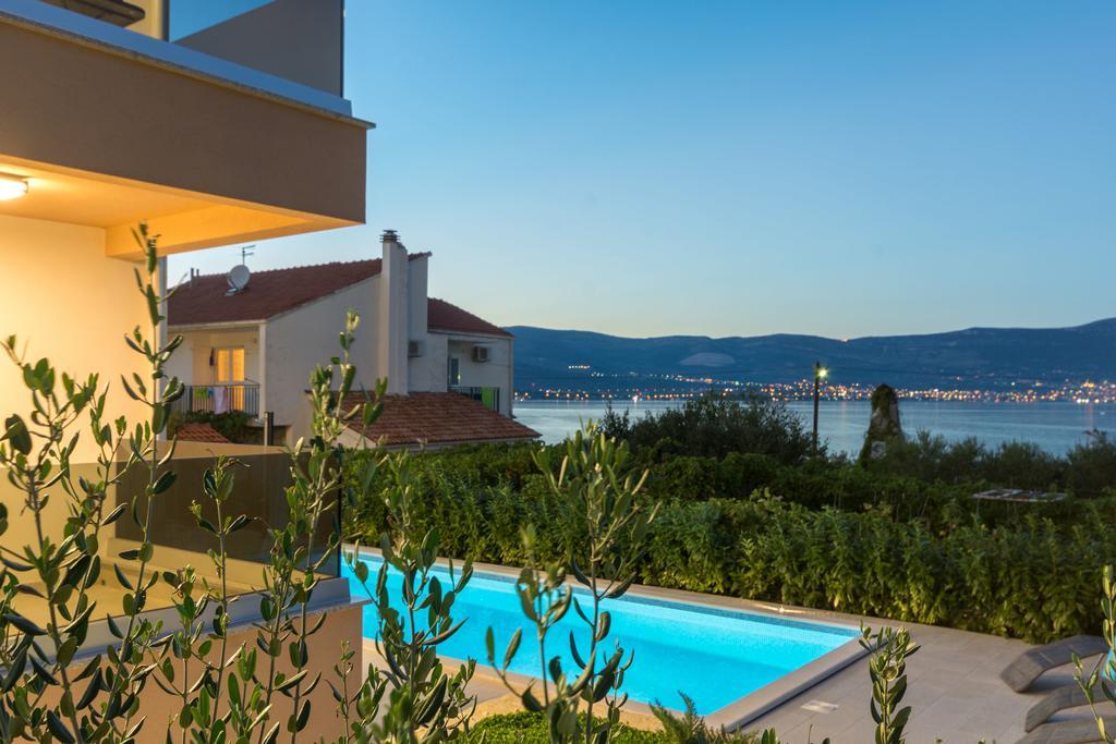 Villa Piramida Trogir Buitenkant foto