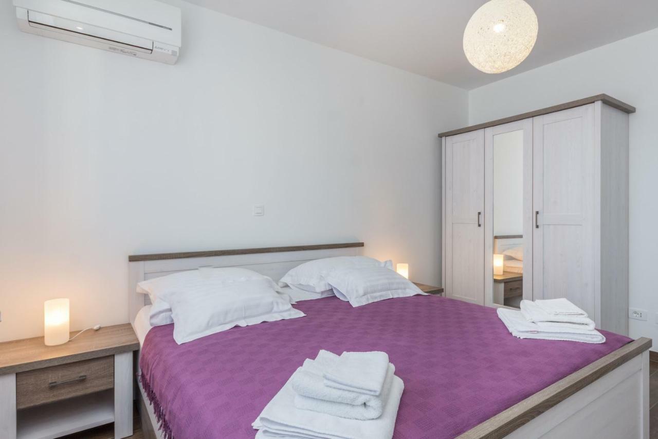 Villa Piramida Trogir Buitenkant foto